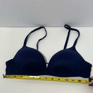 Victoria’s Secret dark blue no wire San Armature bra